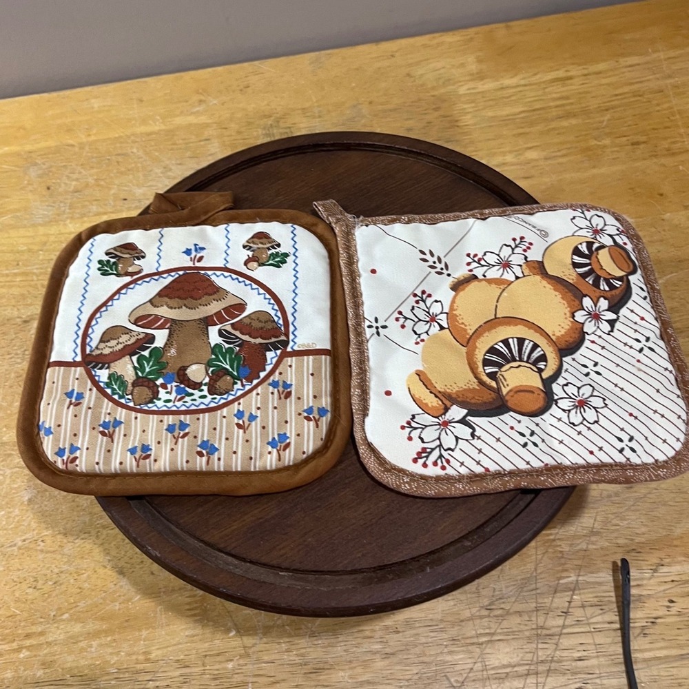 Vtg 70s Mushroom Pot Holders Set of 2 Retro Cottagecore Franco B&D Brown‎ Tan